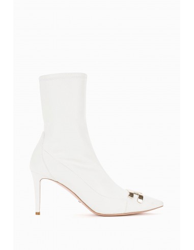 buy white boots online