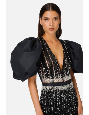 Long dress with puffy sleeves Long dress with puffy sleeves